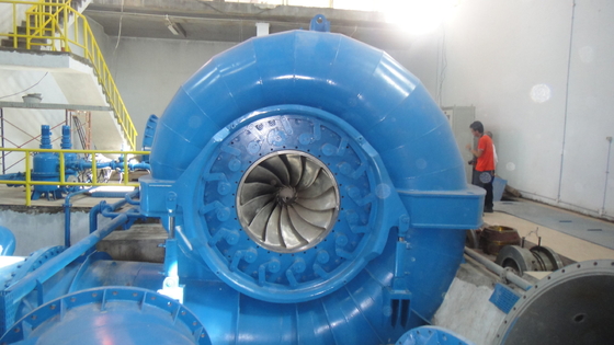2.5M Rotordiaameter Hydroturbinegenerator voor kleine waterkrachtprojecten