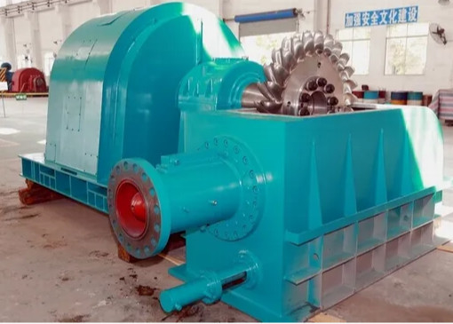 Een- of meerstraalturbine van het type waterstraalturbine met een inlaatdruk van 1-20 bar