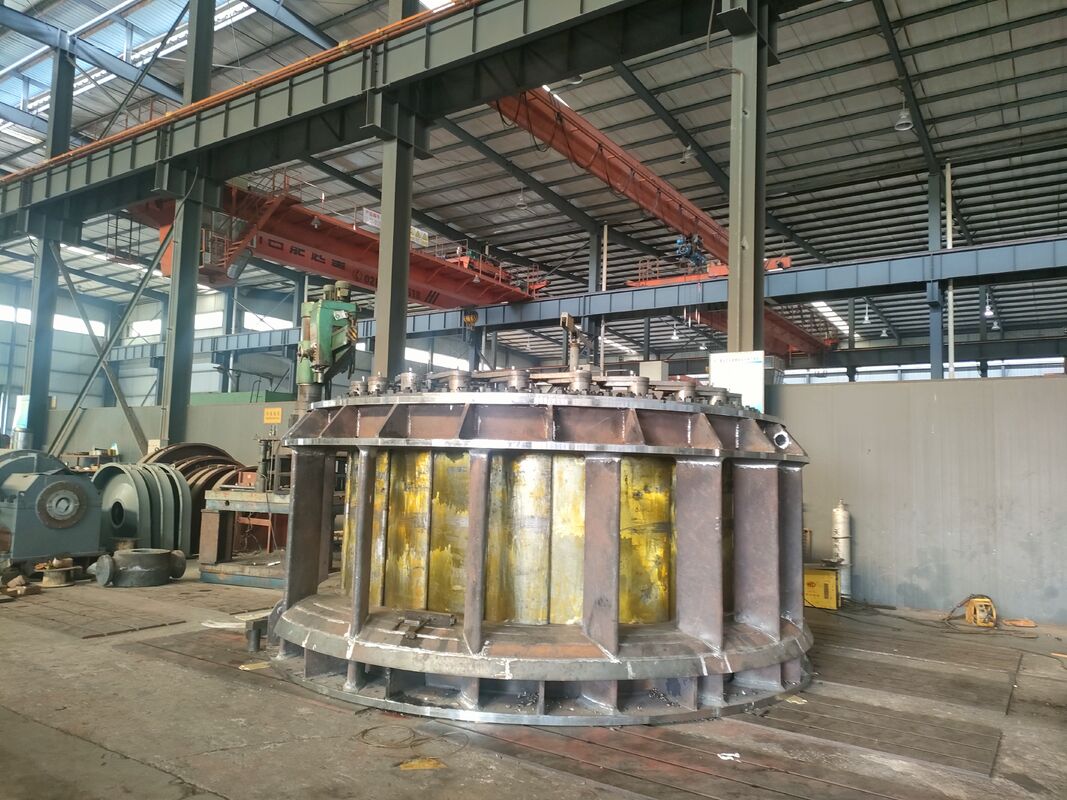 Kaplan-hydroturbine met verstelbare geleidingsschotten, behuizing van koolstofstaal en verticale waterinlaat voor waterkrachtprojecten