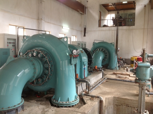 Hydroturbinegenerator met een vermogen van 1000 kW voor de productie van hernieuwbare energie
