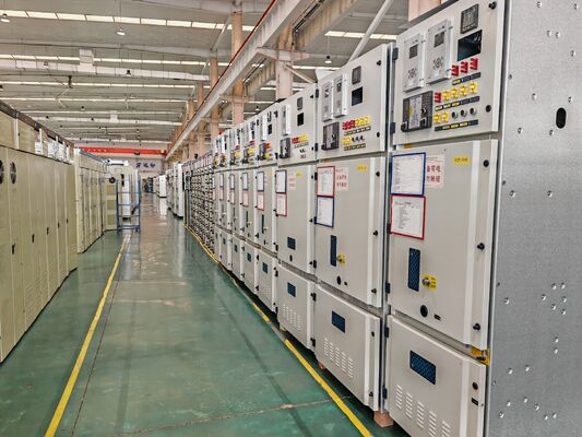 100V Input AC Spanning Generator Excitation System met een stroombereik van 0 tot 500A en een nominale efficiëntie van 96% voor synchrone generatorbesturing